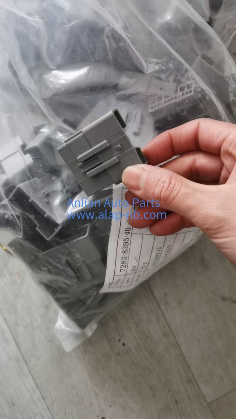 Yazaki connector terminals 7282-8395-40 for wire harness 0